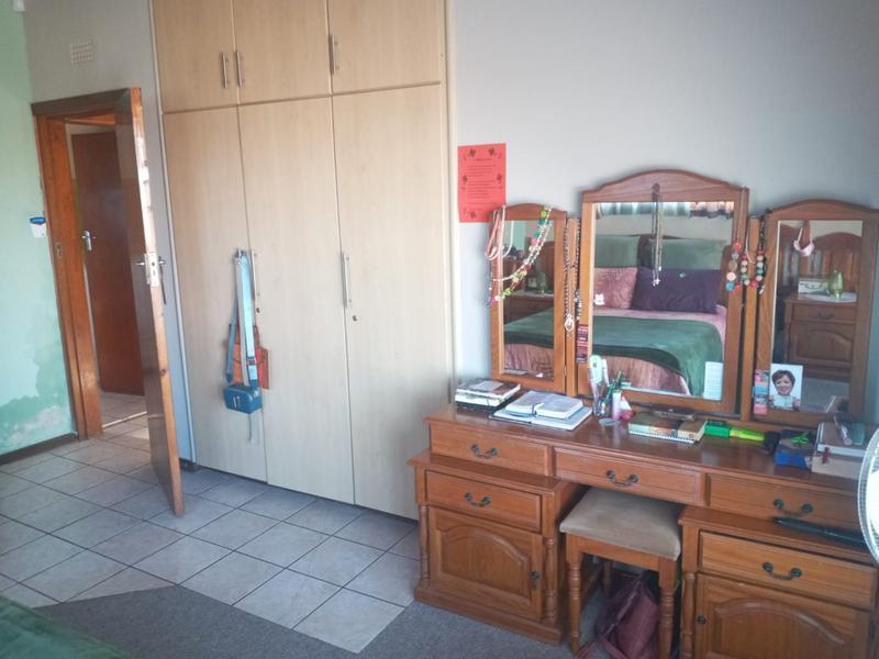 4 Bedroom Property for Sale in C Place Eastern Cape